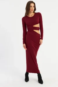 Cool & Sexy Women Burgundy Low-cut Maxi Dress - Image 2