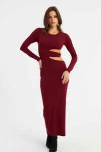 Cool & Sexy Women Burgundy Low-cut Maxi Dress - Image 4