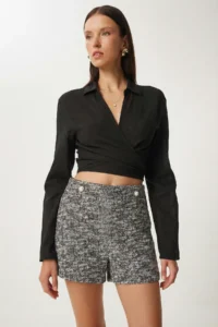 Lovelyİstanbul Button Detailed Mini Tweed Shorts Skirt  BLACK WHITE - Image 3