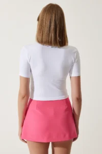 Happiness İstanbul Women White Bow Detailed Crop T-Shirt - Image 5
