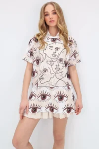 Trend Alaçatı Stili Women's Cream Crew Neck Digital Printed Side Slit Sweatshirt Mda-1106