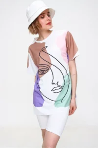 Trend Alaçatı Stili Women's Powder Crew Neck Digital Printed Side Slit Sweatshirt - Image 3