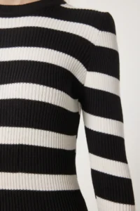 Happiness İstanbul Women's Black and White Crew Neck Striped Corduroy Knitwear Dress - Image 4