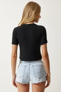 Happiness İstanbul Women Black Heart Embroidered Crop Knitting T-Shirt - Image 5