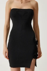 Happiness İstanbul Women's Black Floral Detailed Strapless Mini Knitwear Dress - Image 4