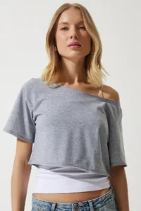 Happiness İstanbul Women's Gray Melange Boat Neck Basic Crop Knitted T-Shirt - Image 3