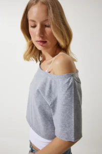 Happiness İstanbul Women's Gray Melange Boat Neck Basic Crop Knitted T-Shirt - Image 6