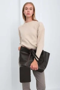 Shule Bags Carrie Wallet Shoulder Bag Bitter Brown - Image 3