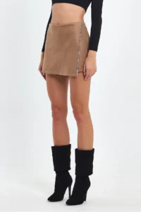 Ceylen Capped Stone Detail Suede Shorts Skirt - Image 3