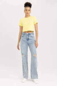 DeFacto Cool Fitted Basic Short Sleeve Crop T-Shirt - Image 2