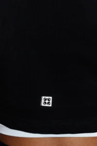 TRENDYOLMİLLA Black White 100% Cotton 2 Layer Reflective Printed Crop Knitting Sports T-Shirt - Image 5