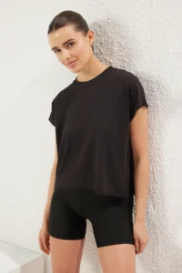 TRENDYOLMİLLA Black Micro Material Normal Pattern Knitting Sports T-Shirt - Image 2