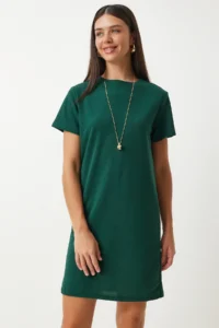 Happiness İstanbul Women's Emerald Green Crew Neck Basic Crepe Dress - Image 3