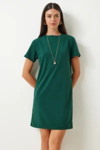 Happiness İstanbul Women's Emerald Green Crew Neck Basic Crepe Dress - Image 4