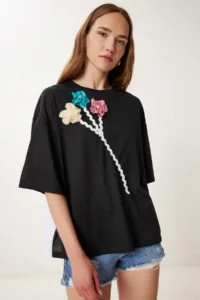 Happiness İstanbul Women's Black Floral Detailed Backless Knitted T-Shirt - Image 2