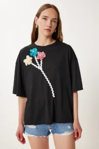 Happiness İstanbul Women's Black Floral Detailed Backless Knitted T-Shirt - Image 3