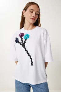 Happiness İstanbul Women's White Floral Detailed Backless Knitted T-Shirt