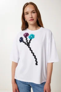 Happiness İstanbul Women's White Floral Detailed Backless Knitted T-Shirt - Image 2