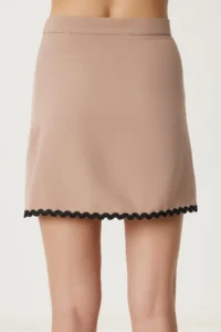 Happiness İstanbul Women's Beige Contrast Stitched Mini Woven Skirt - Image 4
