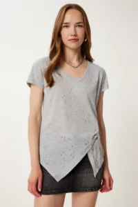 Happiness İstanbul Women's Gray Melange Metal Accessory Ripped Detailed Knitted T-Shirt - Image 2