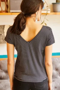 Olalook Women Black Front Back V Oblique T-shirt - Image 4