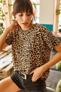 Olalook Women's Beige Leopard Corded Knitted Crop T-Shirt