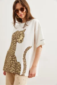 Olalook Women's Ecru Leopard Front Back Printed 2 thread Unisex Oversize T-Shirt - Image 4