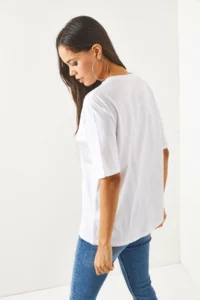 Olalook Women's White Chain Garnished Oversize T-Shirt - Image 5