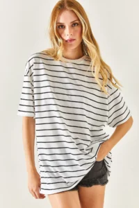Olalook Women's White Striped 2 Thread Oversize Unisex T-Shirt - Image 3