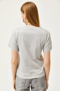 Olalook Women's Yunus Gray Crew Neck Basic T-Shirt - Image 5