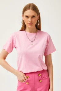 Olalook Women's Pink Crew Neck Basic T-Shirt - Image 3