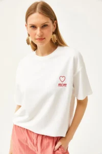 Olalook Women's Ecru Mom Embroidered 2 Thread Oversize T-Shirt - Image 2