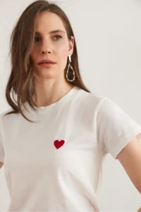 Olalook Women's Ecru Flame Heart Embroidered Short Sleeve T-Shirt - Image 4