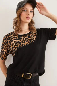 Olalook Women's Black Collar Leopard Detailed Knitted Viscose T-Shirt - Image 3