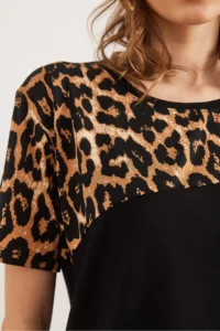 Olalook Women's Black Collar Leopard Detailed Knitted Viscose T-Shirt - Image 6
