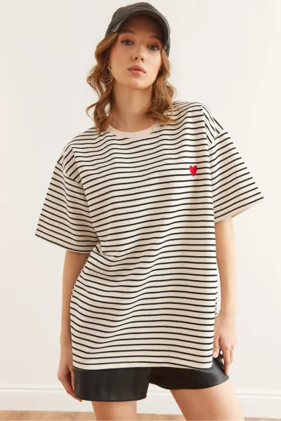 TSH-19000837-BLACK_1
