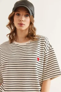 Olalook Women's Black Heart Embroidered Striped Comfortable T-Shirt - Image 3