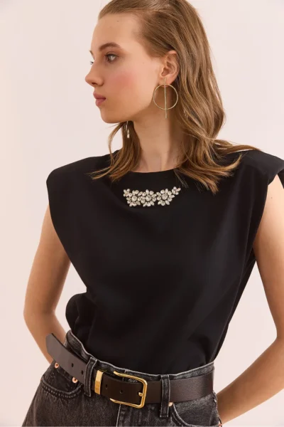 TSH-19000866-BLACK_1
