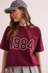 Olalook Women's Claret Red 1984 Printed Comfortable Mold 2 Thread T-Shirt - Image 5