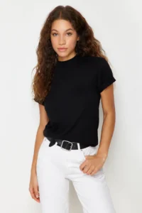 TRENDYOLMİLLA Black 100% Cotton Basic Regular/Normal Pattern Dog collar Knitting T-Shirt - Image 5