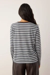 TRENDYOLMİLLA Anthracite-Ecru Striped relaxed Pattern Crew Neck Colorful Ribbed Knitting T-Shirt - Image 4