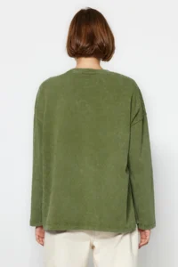 TRENDYOLMİLLA Khaki Thick Cotton Aged Effect Relaxed Pattern Crew Neck Long Sleeve Knitting T-Shirt - Image 8
