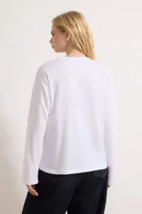 TRENDYOLMİLLA White 100% Thick Cotton Basic Crew Neck Oversized/Wide Pattern Knitting T-Shirt - Image 4