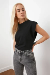 TRENDYOLMİLLA Black 100% Cotton Wadding Look Basic Crew Neck Knitting T-Shirt - Image 2