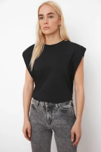 TRENDYOLMİLLA Black 100% Cotton Wadding Look Basic Crew Neck Knitting T-Shirt - Image 4