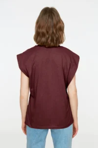 TRENDYOLMİLLA Burgundy 100% Cotton Wadding Look Basic Crew Neck Knitting T-Shirt - Image 4