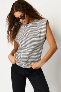 TRENDYOLMİLLA Multicolored 100% Cotton Striped Wadding Look Basic Crew Neck Knitting T-Shirt