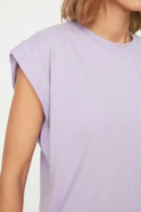 TRENDYOLMİLLA Lilac 100% Cotton Wadding Look Basic Crew Neck Knitting T-Shirt - Image 4