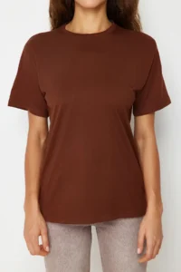 TRENDYOLMİLLA Brown 100% Cotton Crew Neck Oversized/Geniş Pattern Knitting T-Shirt - Image 4