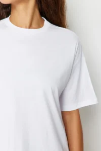 TRENDYOLMİLLA White 100% Cotton Crew Neck Oversized/Wide Pattern Knitting T-Shirt - Image 5